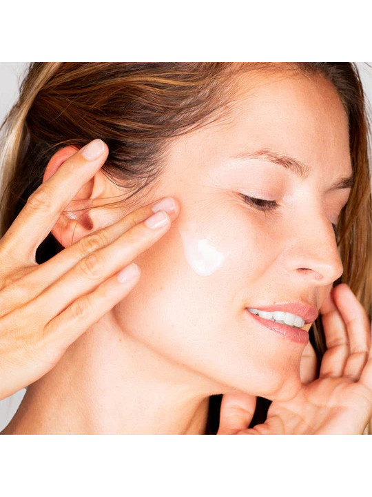 Anti-Aging Face Care Set for Women | Targeted Serum & Lightweight Cream