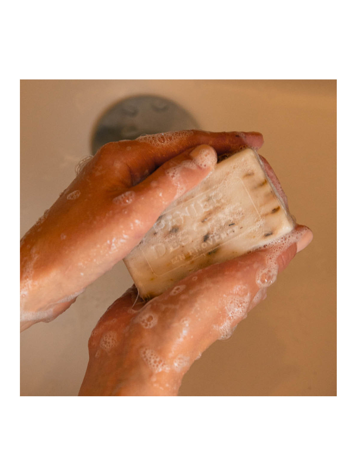 Sapone Esfoliante Delicato Lavanda 150g